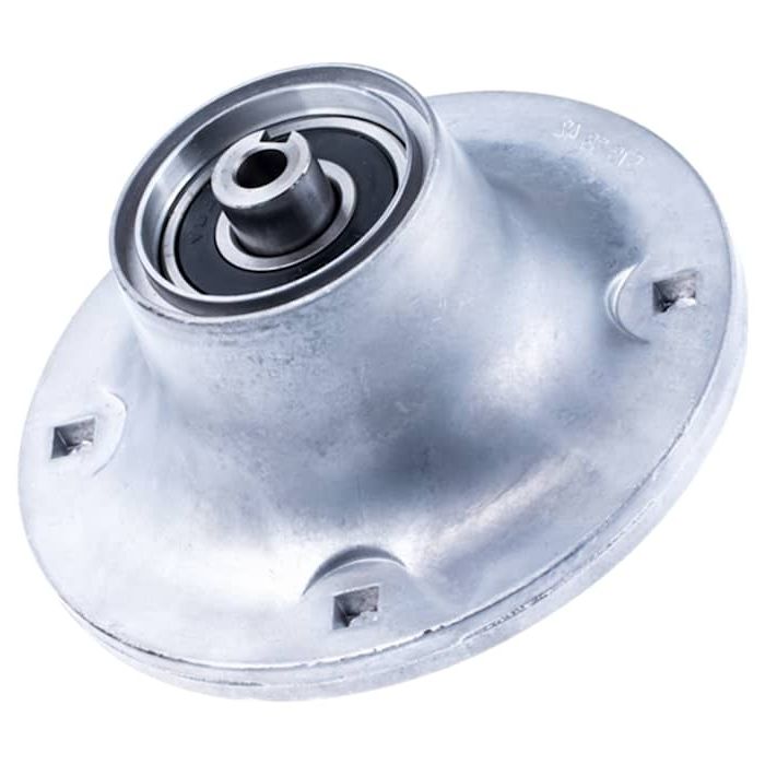 Blade housing nel gruppo I Pezzi Di Ricambio / Pezzi di ricambio Jonsered Rider / Pezzi di ricambio Jonsered FR 2113 MA presso GPLSHOP (5763841-02)