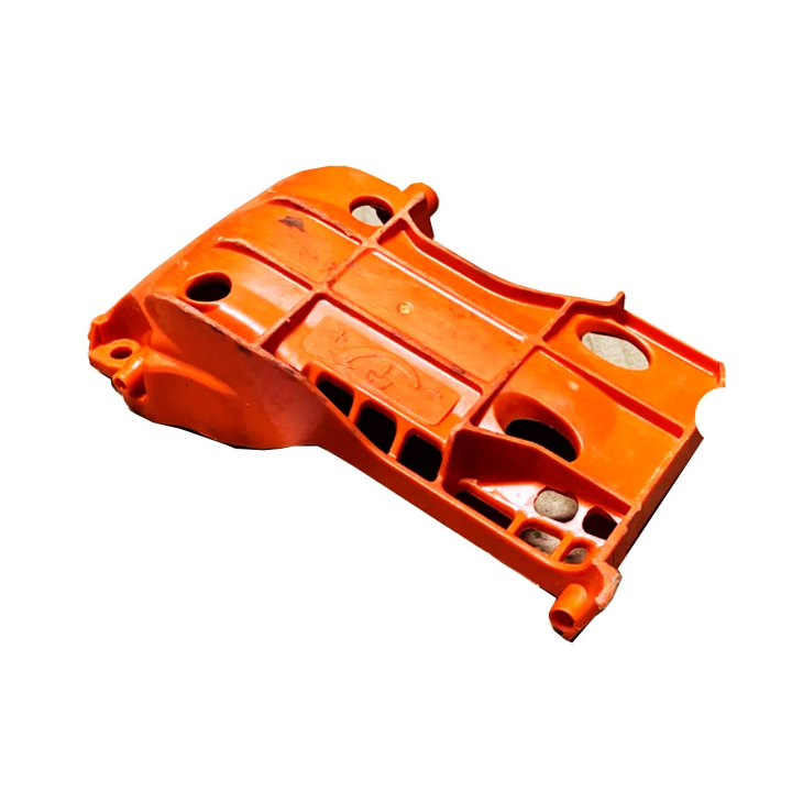 Guardia, Sotto 5771049-01 nel gruppo I Pezzi Di Ricambio / Pezzi di ricambio Motoseghe / Pezzi di ricambio Husqvarna 439 presso GPLSHOP (5771049-01)