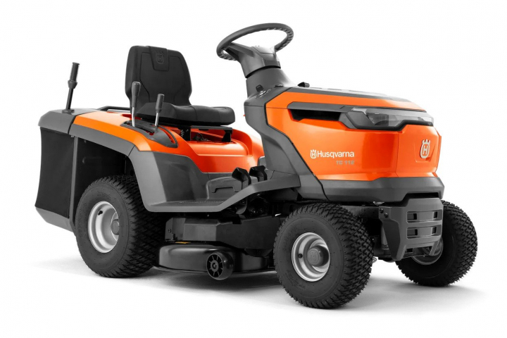 Husqvarna TC 112 Trattore nel gruppo Prodotti per lavori forestali e giardinaggio Husqvarna / Husqvarna Tagliaerba uomo a bordo / Trattorini tagliaerba presso GPLSHOP (9706222-01)