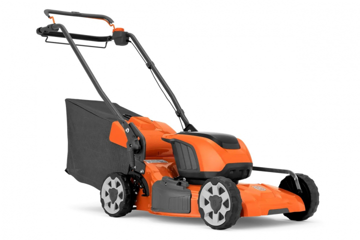 Husqvarna LC 251iS Tagliaerba - senza batteria e caricabatterie nel gruppo Prodotti per lavori forestali e giardinaggio Husqvarna / Husqvarna Rasaerba / Rasaerba batteria presso GPLSHOP (9707226-01)