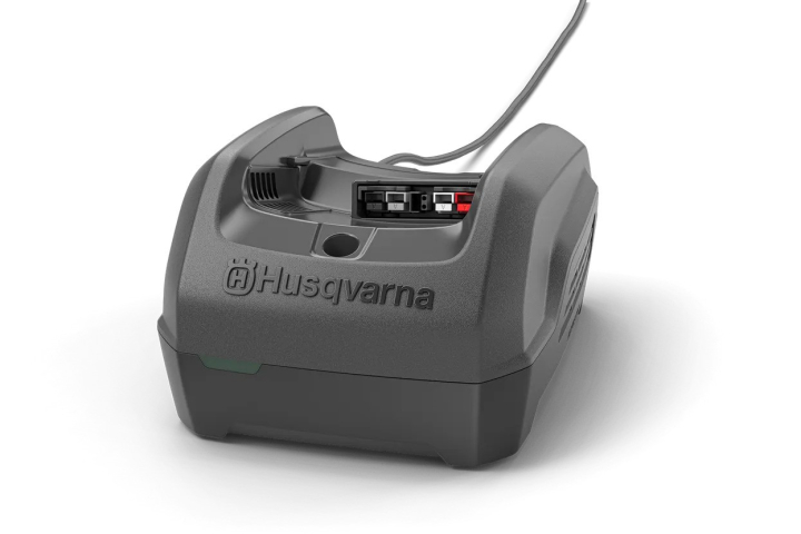 Husqvarna Caricabatterie C250 nel gruppo Prodotti per lavori forestali e giardinaggio Husqvarna / Husqvarna Serie Batteria / Accesori Serie Batteria presso GPLSHOP (9707605-01)