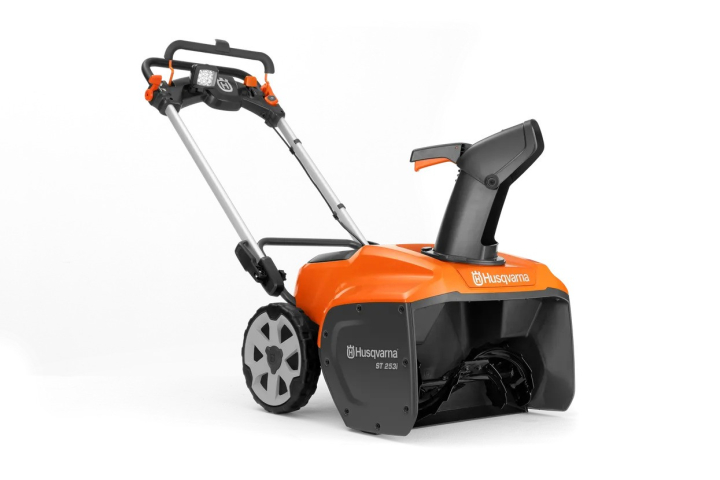 Husqvarna ST 253i Spazzaneve nel gruppo Prodotti per lavori forestali e giardinaggio Husqvarna / Husqvarna Spazzaneve presso GPLSHOP (9707891-01)