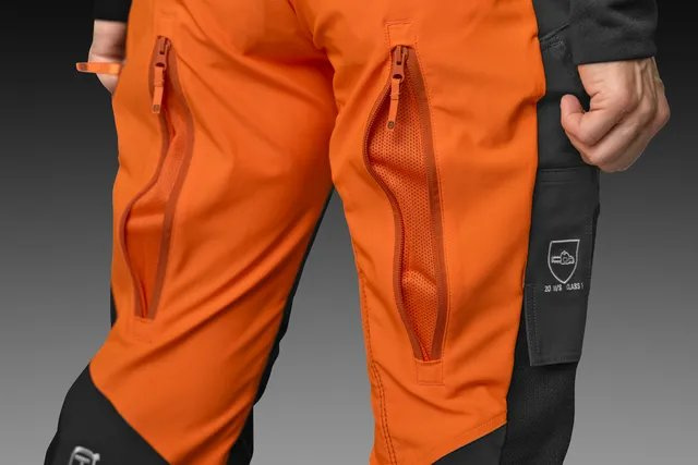 Pantaloni a vita Husqvarna, Technical donna