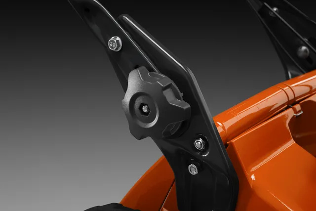 Husqvarna LB448iV Rasaerba A Batteria