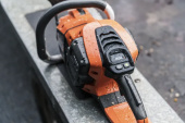 Husqvarna 435i incl. BLi30 e QC250 Husqvarna 435i incl. BLi30 e QC250