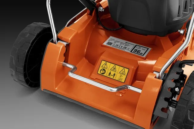 Husqvarna LB144 Rasaerba