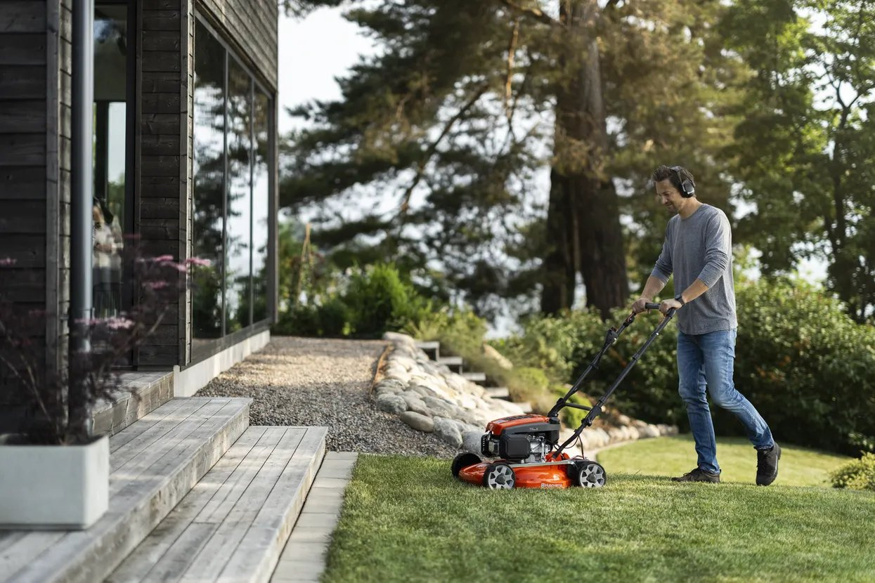 Husqvarna LB 244E Rasaerba