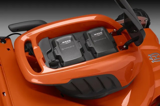 Husqvarna LC 251iS Tagliaerba - senza batteria e caricabatterie
