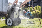 Husqvarna Automower® 305E Nera Robot Tagliaerba Husqvarna Automower® 305E Nera Robot Tagliaerba