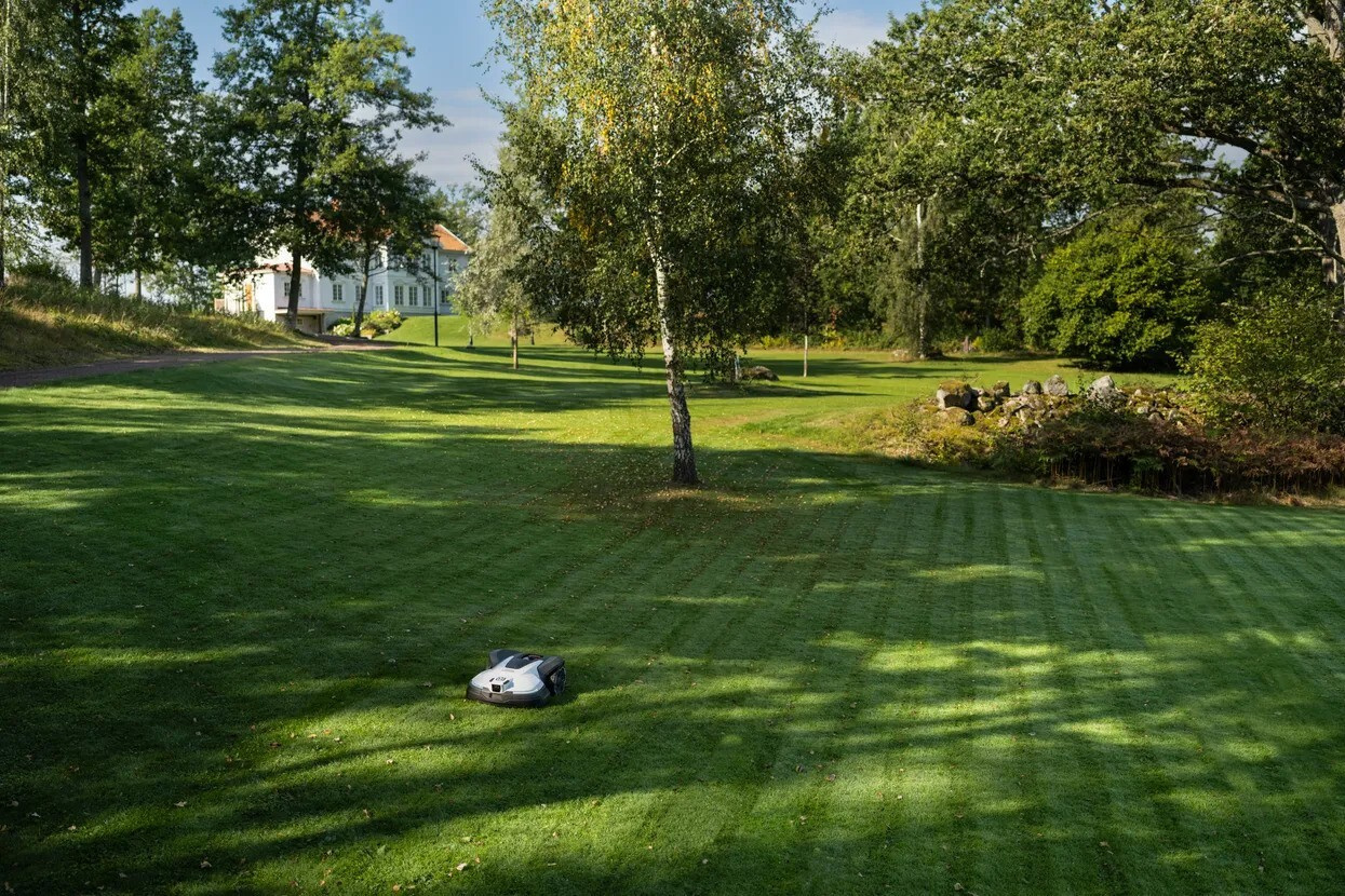 Husqvarna Automower® 430V Nera Robot Tagliaerba